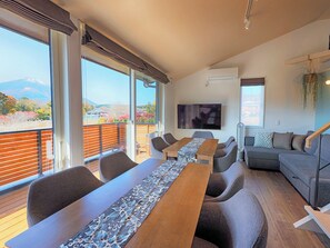 Televisión de pantalla plana, chimenea