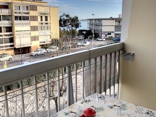 Appartement avec balcon, proche Thermes, animaux OK