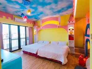 Family Room | Free WiFi