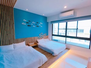 Quadruple Room | Free WiFi - Turn Left B&B (Magong)