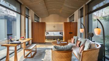 Courtyard Pavilion | Living area | TV, heated floors