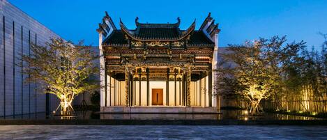 Front of property – evening/night