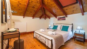 2 Schlafzimmer, Zimmersafe, Schreibtisch, schallisolierte Zimmer