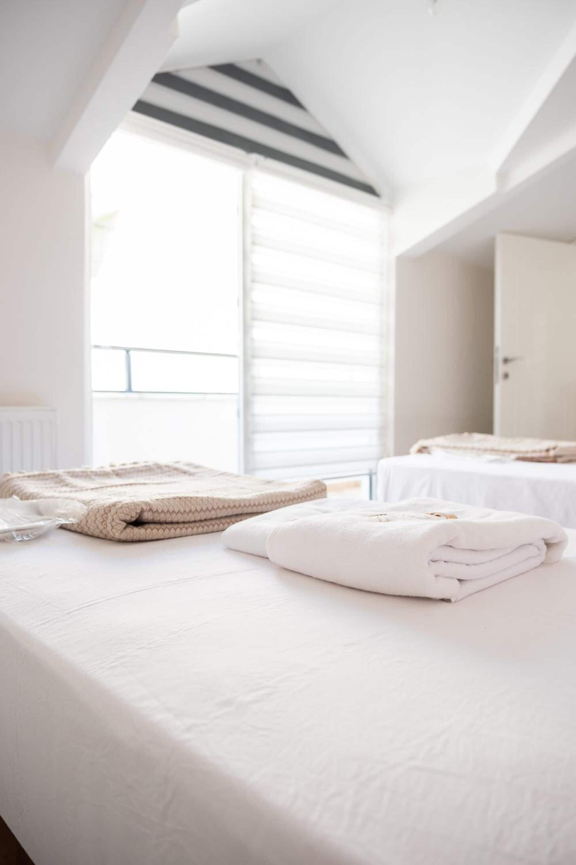 2 chambres, matelas Select Comfort, bureau, chambres insonorisées