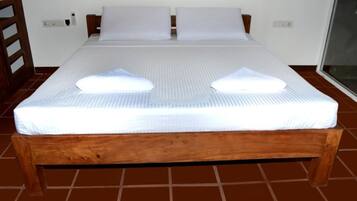 Individually decorated, individually furnished, desk, free WiFi