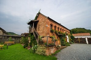 واجهة المنشأة