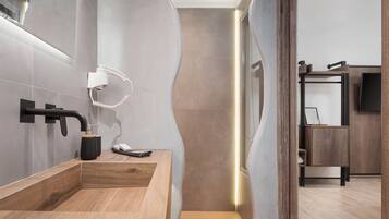 Executive Suite | Bathroom