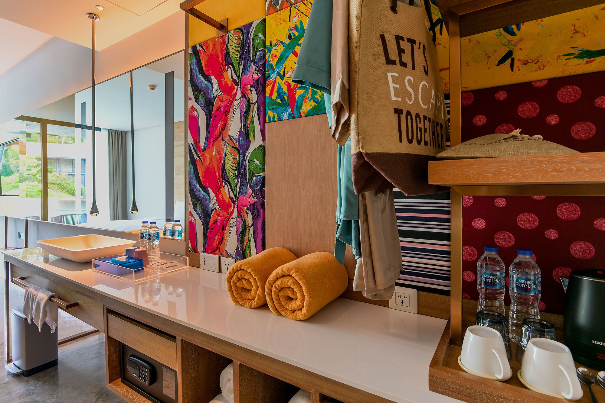 shower, rainfall showerhead, free toiletries, hair dryer