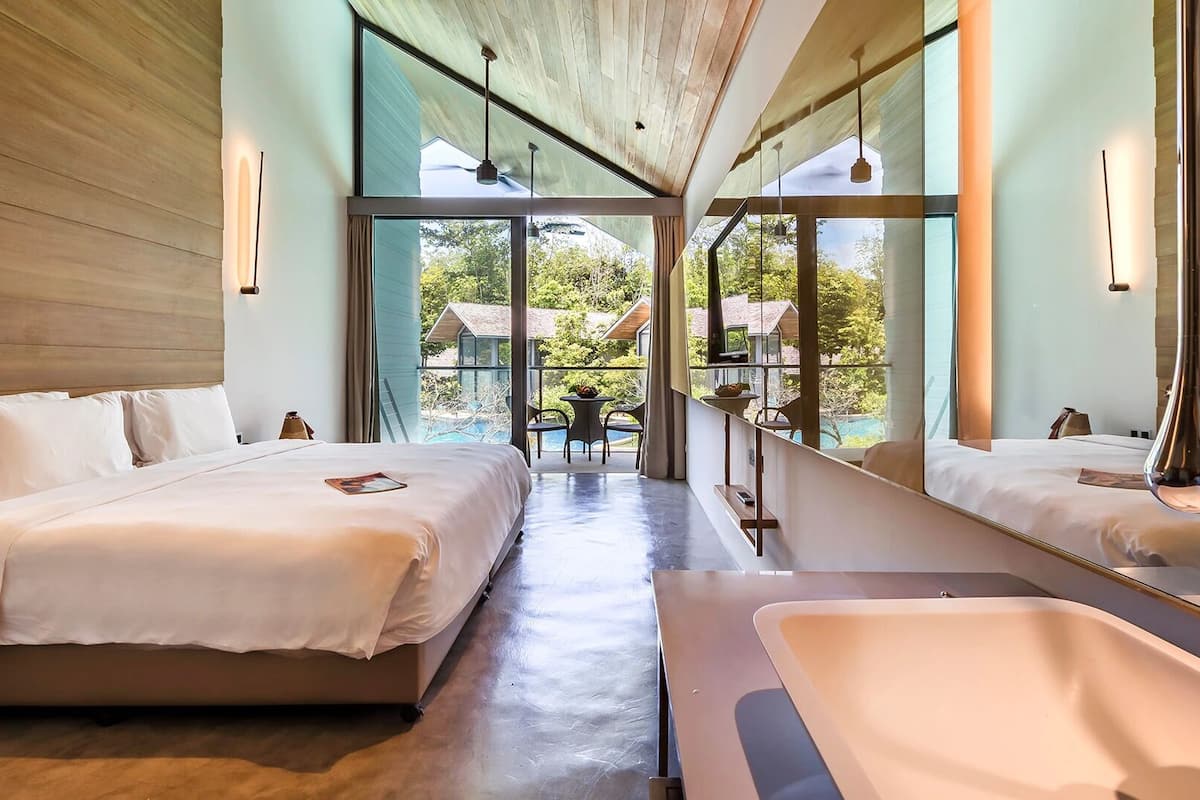 deluxe room, balcony, pool view | view from room