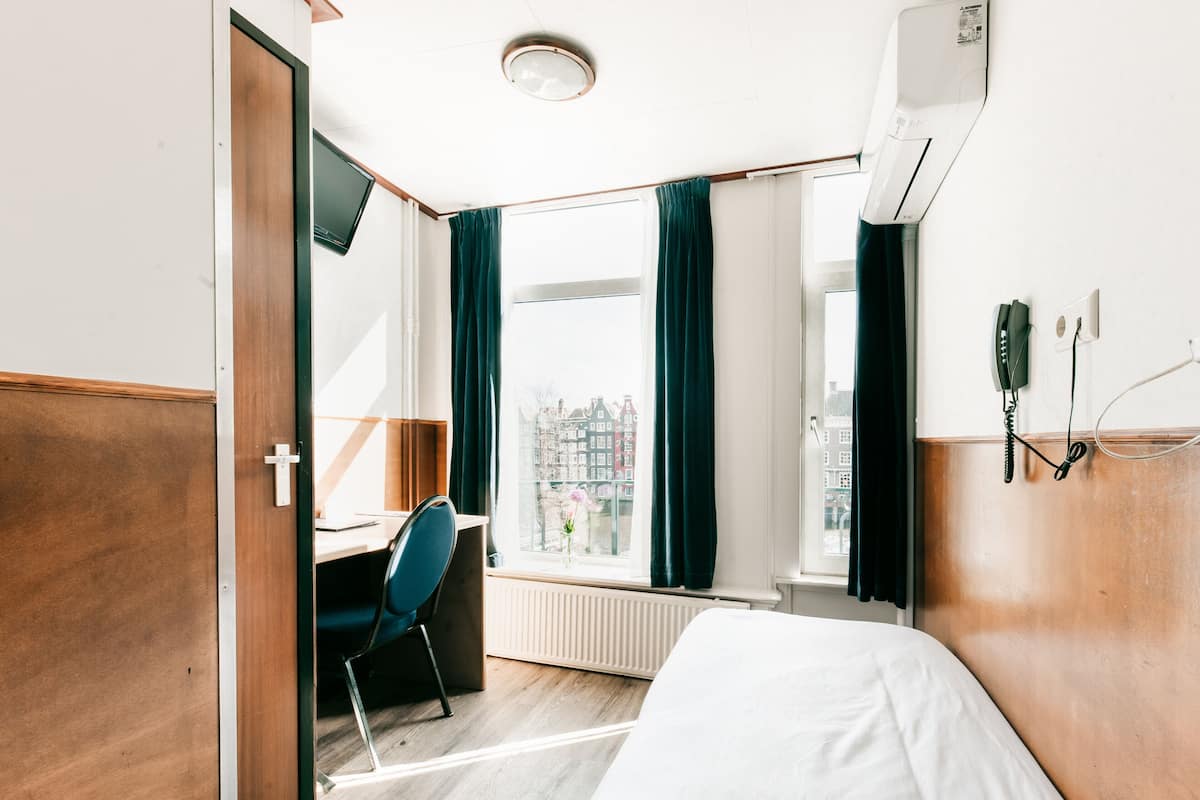 Standard Single Room, Non Smoking