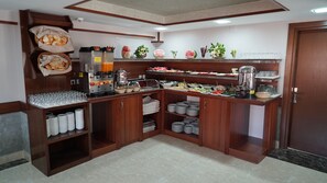 Bao gồm bữa sáng buffet hàng ngày 