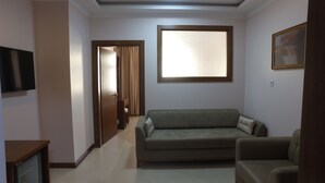 Family Suite | Living area - Sami Akar Saray Otel (Antakya)
