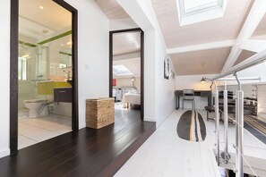 5 bedrooms, iron/ironing board, travel cot, WiFi - Villa Gauzes - California-Inspired Villa – Heated Pool, A/C & Comfort (La Teste-de-Buch)