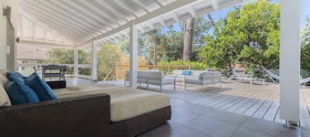 Villa Gauzes - California-Inspired Villa – Heated Pool, A/C & Comfort