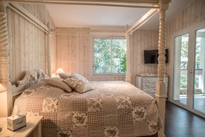 5 dormitorios, tabla de planchar con plancha, cuna de viaje y wifi