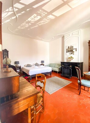 Family Suite, 2 Bedrooms, Non Smoking, Private Bathroom