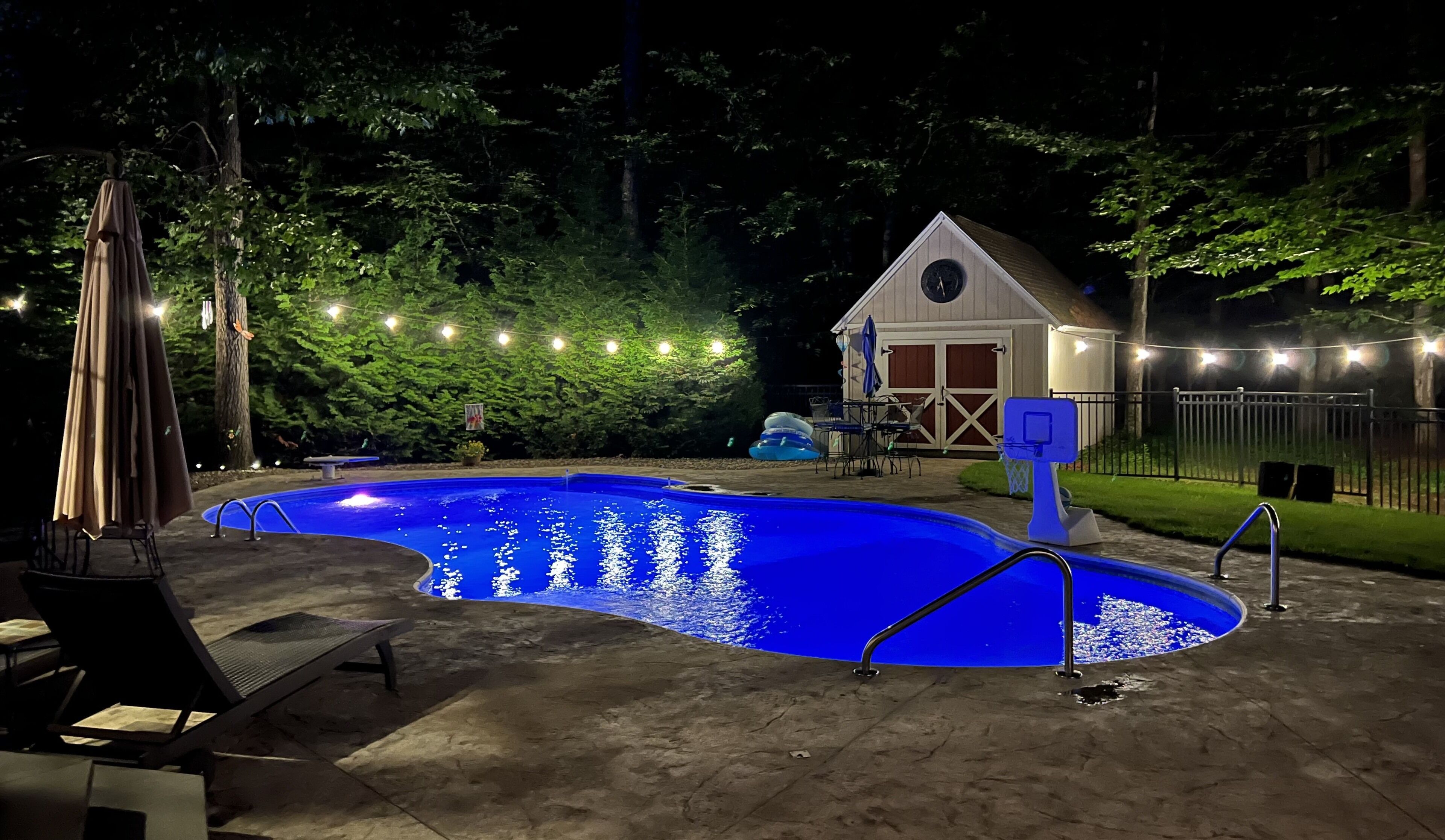 Alberca al aire libre y alberca climatizada