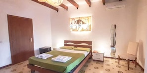 Standard Triple Room | Bed sheets