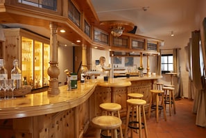 Bar (on property) - Hotel Derichsweiler Hof (Nümbrecht)