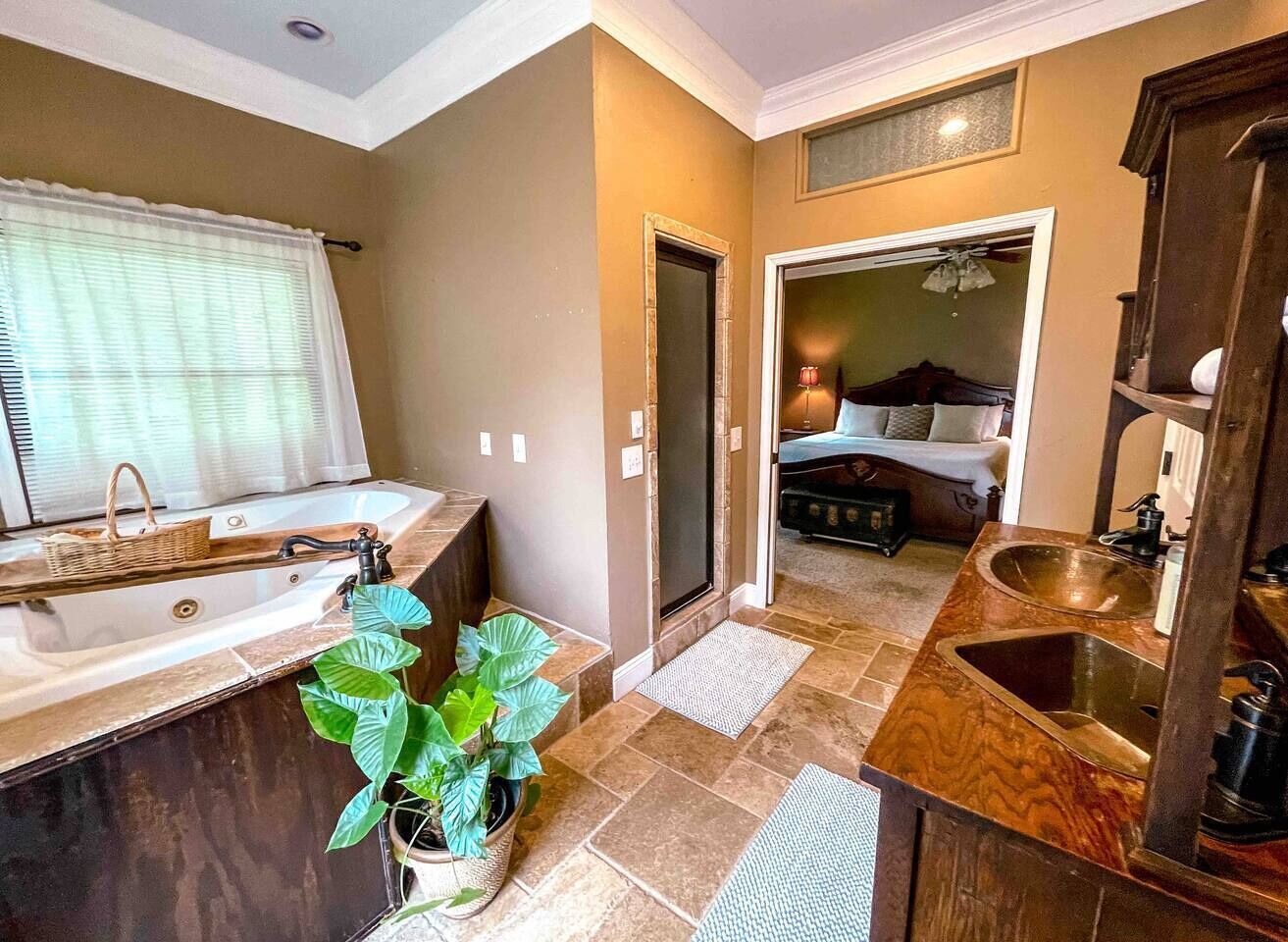 3 chambres, bureau, fer et planche à repasser, Wi-Fi gratuit