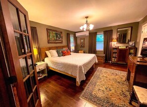 3 bedrooms, desk, iron/ironing board, free WiFi - Shepherds Retreat - 2 miles to I-65 (Montevallo)