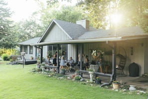 Property grounds - Shepherds Retreat - 2 miles to I-65 (Montevallo)