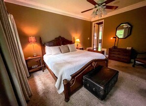 3 habitaciones, escritorio, tabla de planchar con plancha y wifi gratis 