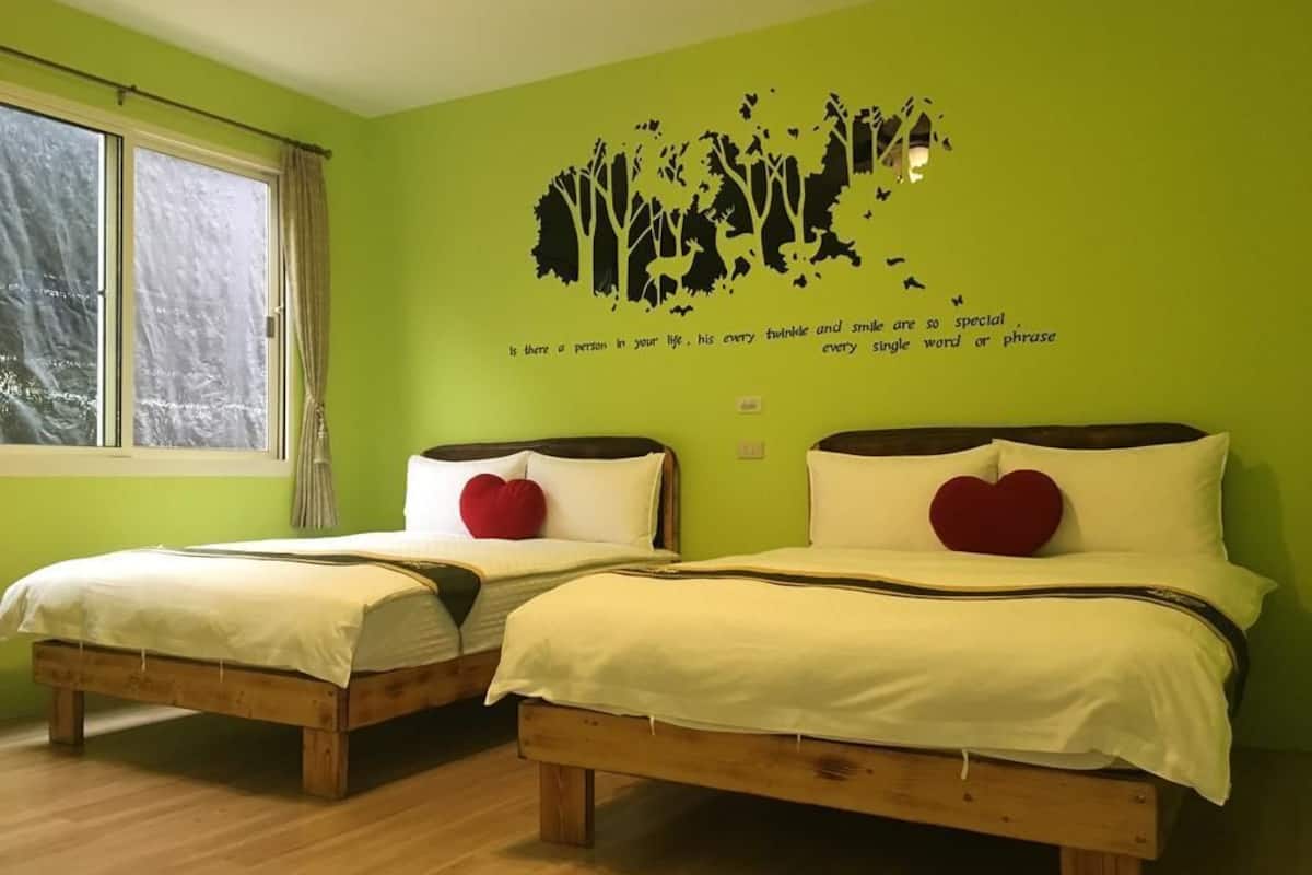 Habitación cuádruple estándar | Escritorio, cortinas blackout, insonorización y wifi gratis