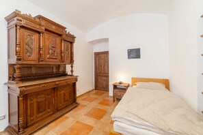 Appartamento Tradizionale | Tende oscuranti, insonorizzazione, ferro/asse da stiro, Wi-Fi gratuito