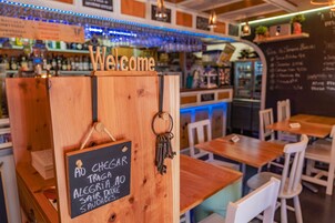 Café da manhã, almoço e jantar