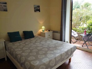 1 chambre, fer et planche à repasser, Wi-Fi