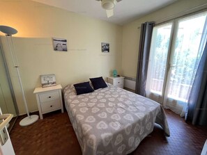 1 bedroom, iron/ironing board, WiFi - 4PA76 - Apartment with swimming pool and parking (COLLIOURE)