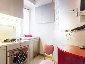 Studio | Private kitchen | Full-sized fridge, oven, stovetop, dishwasher - Corso Como n.6 Milano (Milan)