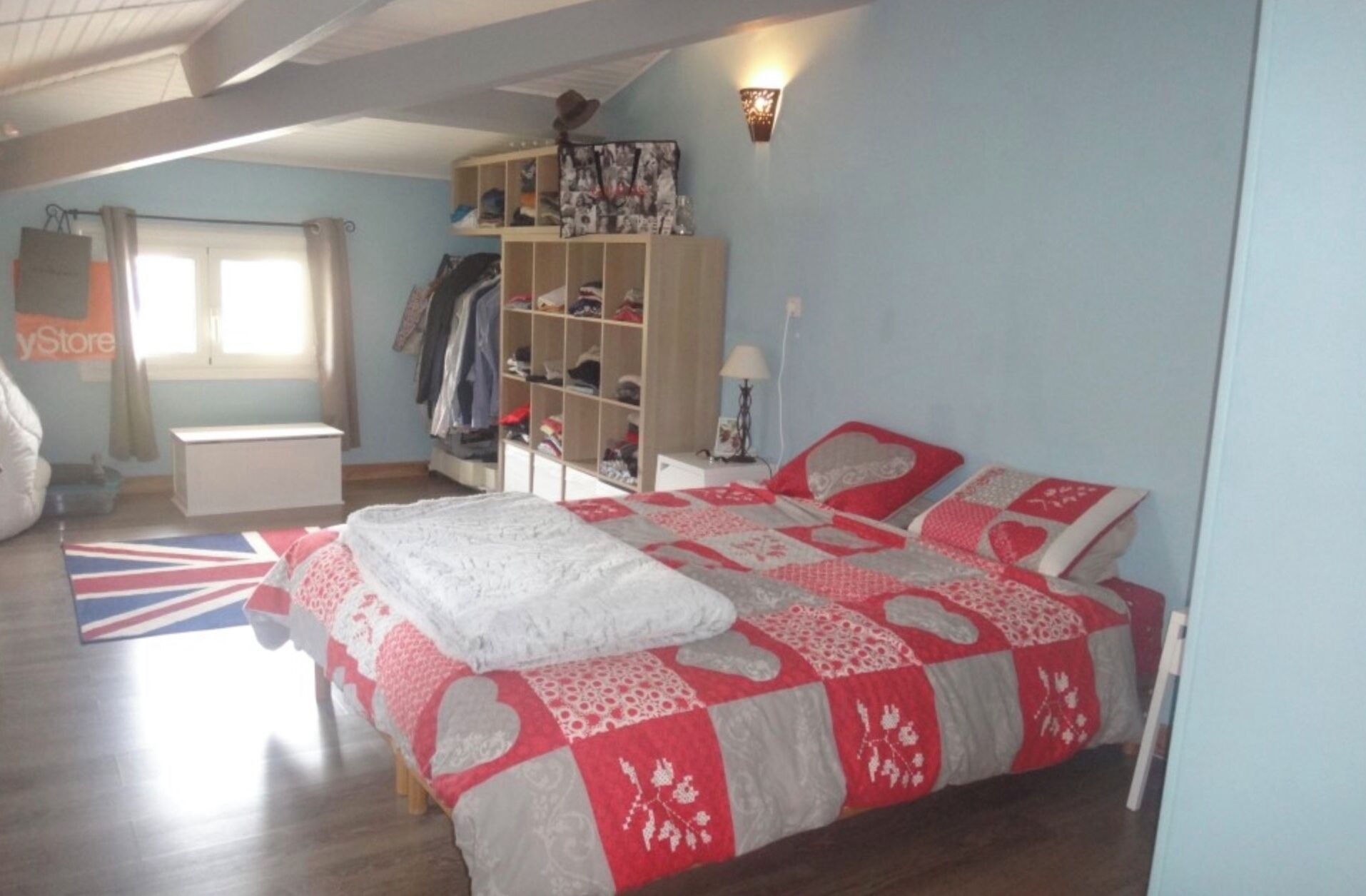 3 chambres, fer et planche à repasser, Wi-Fi gratuit