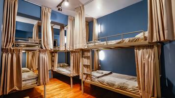 混和宿舍1床位 | 遮光布/窗簾、床單