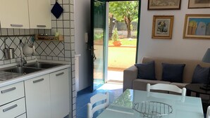 Apartment, 1 Bedroom (MAESTRALE) | Desk, blackout drapes, iron/ironing board (on request) - Bed & Breakfast Massico (Sant'Agnello)