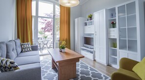 Classic Apartment | Individually decorated, individually furnished, iron/ironing board - Baltic Apartments - Apartament Nemuna (Swinoujscie)