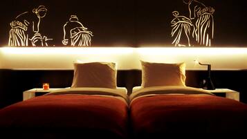 Junior Suite (1) | 1 bedroom, minibar, in-room safe, individually decorated