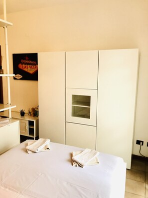 Apartment, 1 Schlafzimmer | Kostenloses WLAN, Bettwäsche