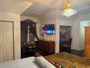 4 habitaciones, tabla de planchar con plancha, wifi y ropa de cama 