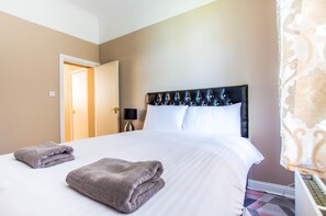 Apartemen (Over Two Floors) | 2 kamar tidur, setrika/meja setrika, Wi-Fi gratis, dan seprai linen