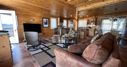 Naci Chalet is perfect for those great lake trips, Internet & Private Slip!!