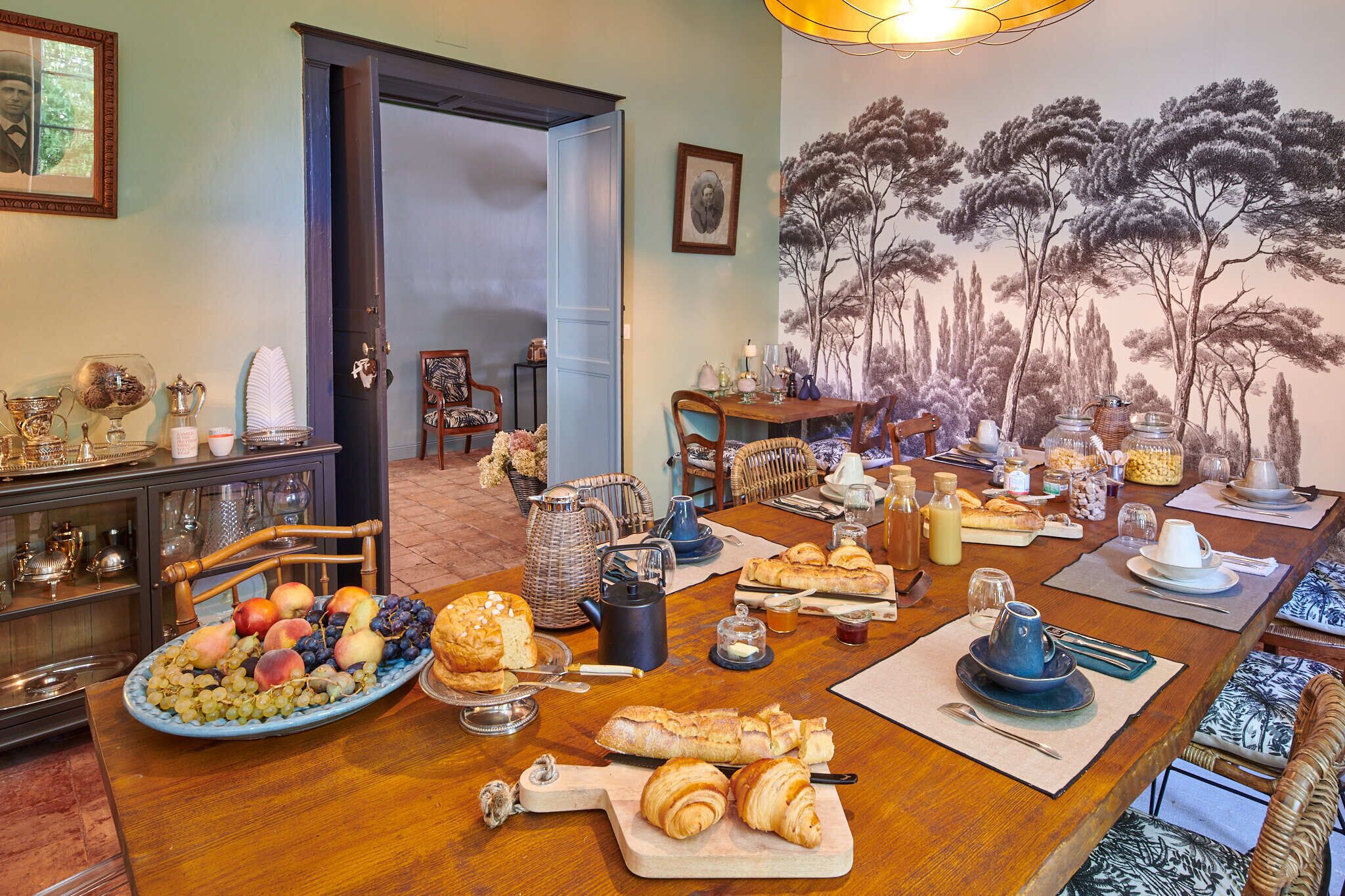 Breakfast area