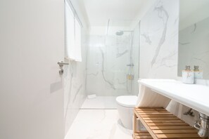 Bathroom - Bom JardimApartments (Porto)