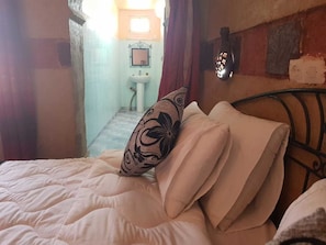 Blackout curtains, free WiFi, bed sheets