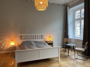 4 Schlafzimmer, Bügeleisen/Bügelbrett, Reisekinderbett, kostenloses WLAN