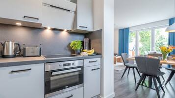 Réfrigérateur, micro-ondes, four, lave-vaisselle