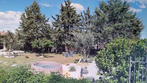 Exterior - Chambre d'hôtes Les Coronilles (Saint-Maximin-la-Sainte-Baume)