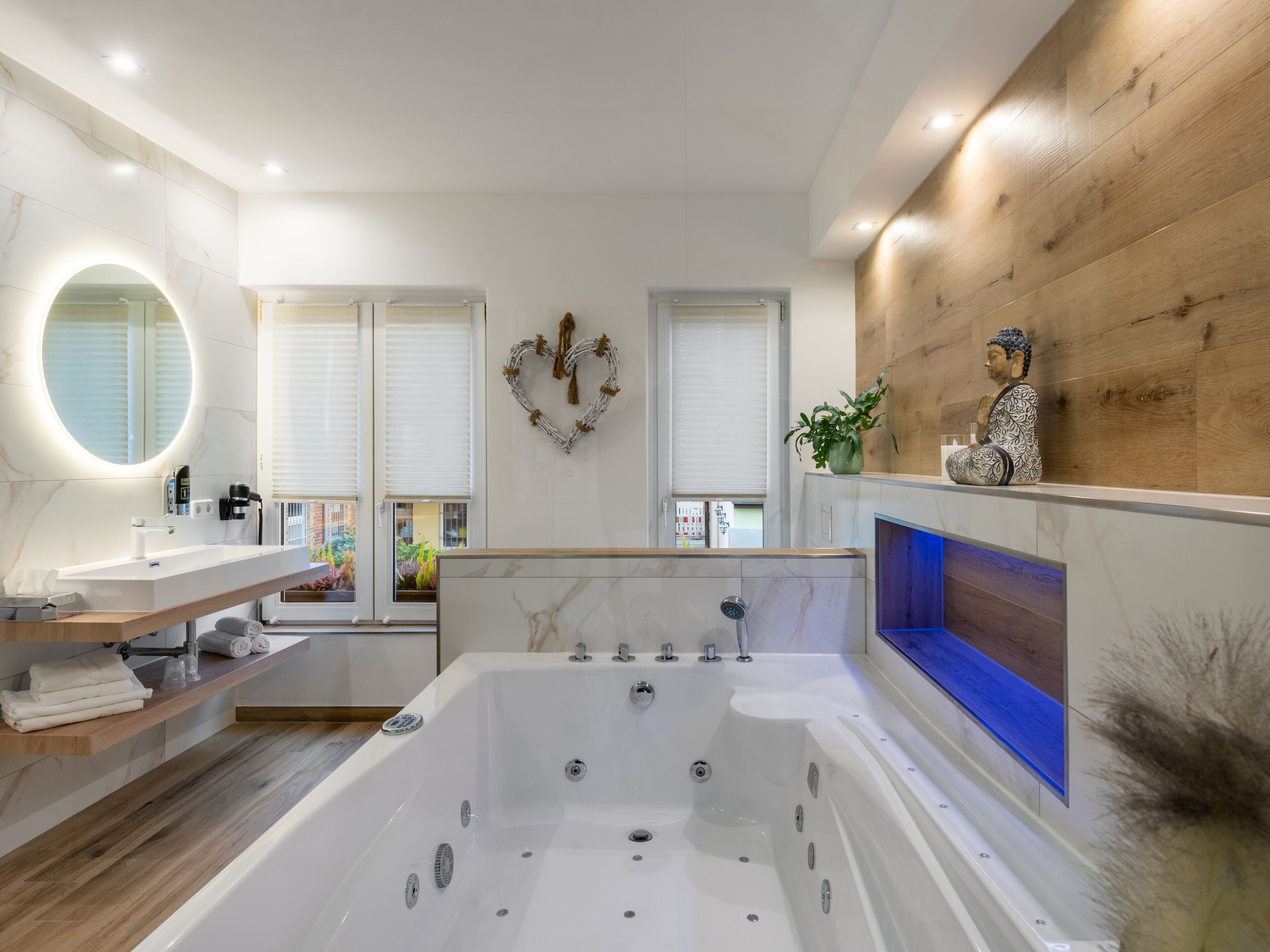 deluxe studio suite | bathroom | free toiletries, hair dryer, towels, soap