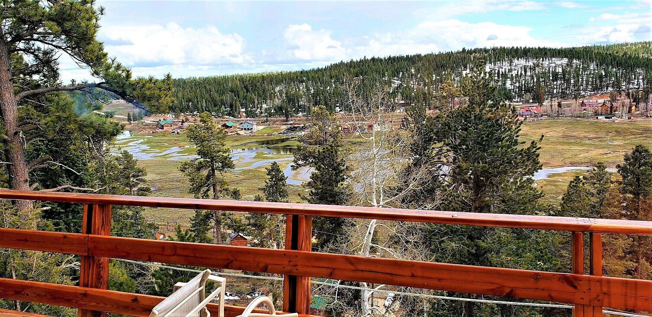Duck Creek Family/Pet Friendly Cabin. Quiet. Spectacular View!